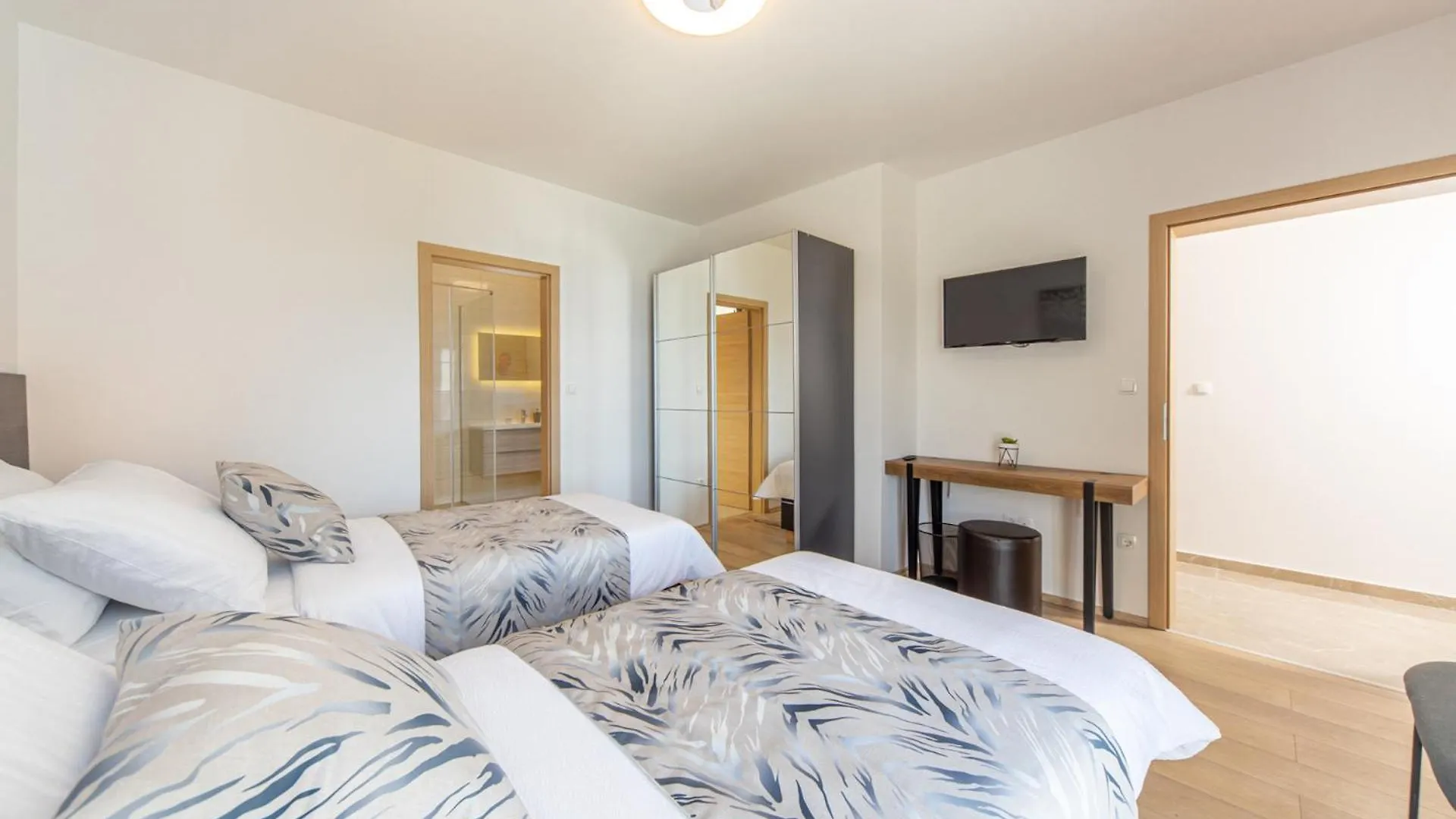 Villa Poseidon Starigrad Paklenica Croazia